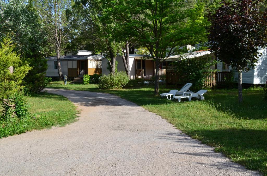 Camping La Vidaresse Otel Sainte-Anastasie-sur-Issole Dış mekan fotoğraf